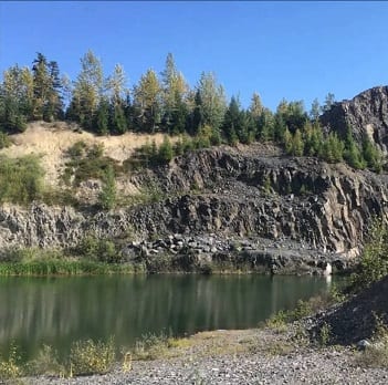picture of rock quarry