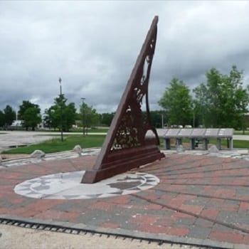 Monument maker in Pinawa