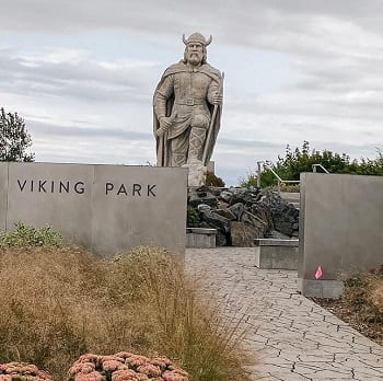 sculpture in viking park