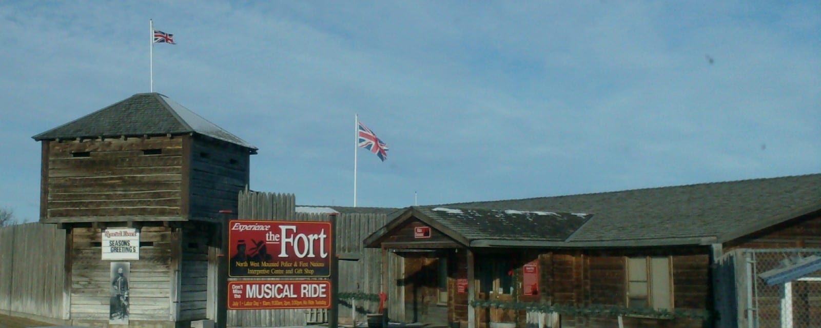 picture of fort macleod