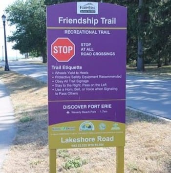 sign board of friendship trail