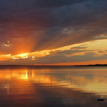 Beautiful view of pigeon lake