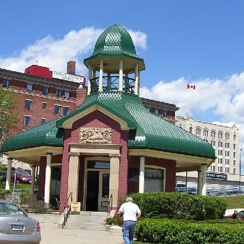 Tourist pagoda thunder bay