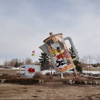 Davidson, SK, Canada - Big Coffee Pot