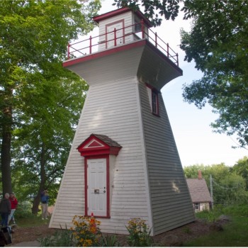 Victoria Harbour Range Rear Lighthouse